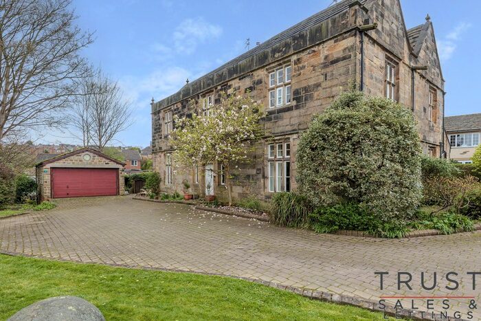 5 Bedroom Detached House To Rent In Liversedge Hall Lane, Liversedge, WF15