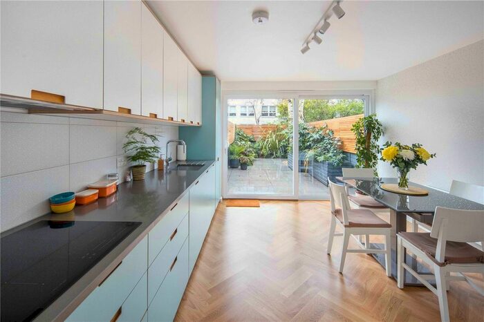 3 Bedroom Terraced House To Rent In Chilton Street, Shoreditch, London, E2