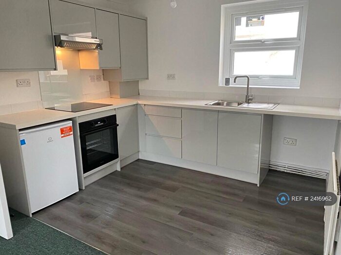 2 Bedroom Flat To Rent In Dabrina Court, Brighton, BN2