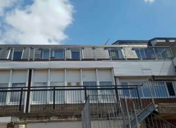 1 Bedroom Flat To Rent In High Street, Sheerness, ME12