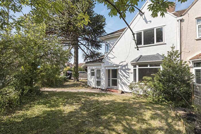 3 Bedroom Semi-Detached House For Sale In Lockingwell Road, Keynsham, BS31