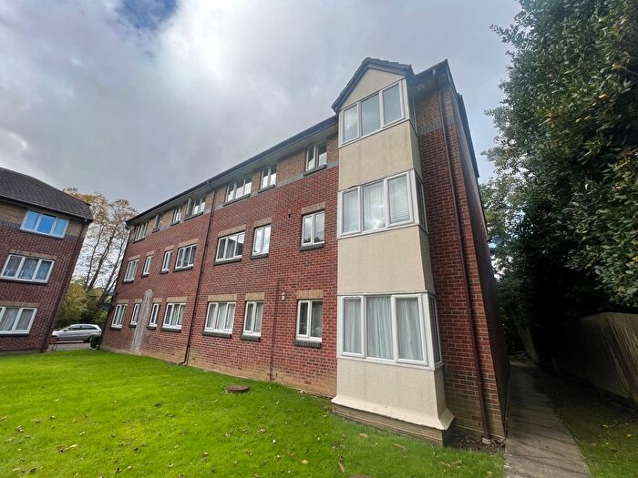 2 Bedroom Flat To Rent In High Street, West End, Southampton, Hampshire, SO30