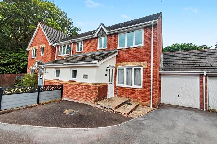 3 Bedroom End Of Terrace House For Sale In Verwood, BH31