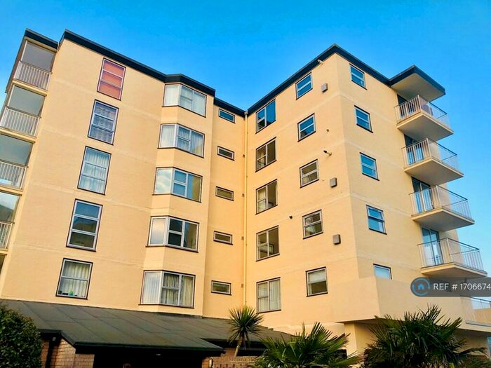2 Bedroom Flat To Rent In Salterns Point, Poole, BH14
