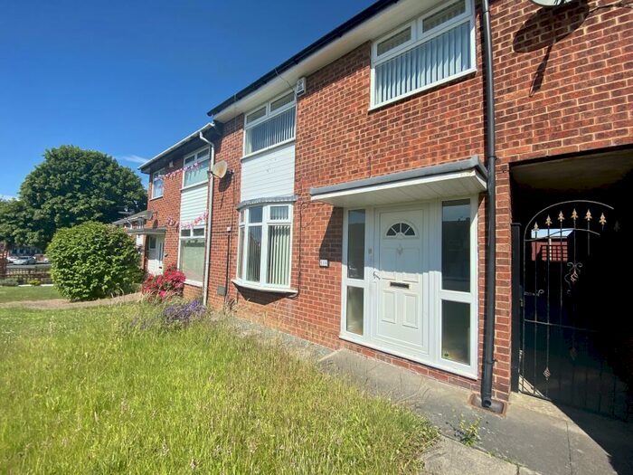 3 Bedroom Terraced House To Rent In Whitby Way/Branksome - Darlington, DL3