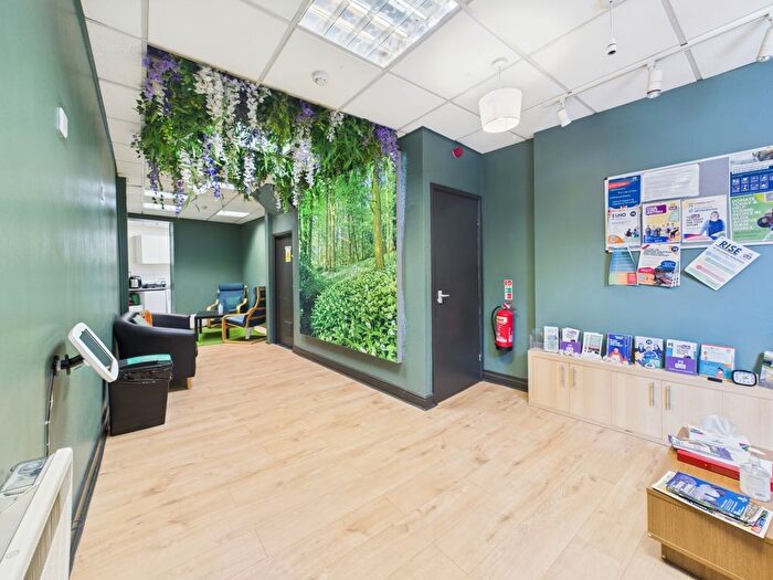 Retail Premises To Rent In High Street, Tewkesbury, Gloucestershire, GL20