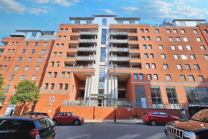 3 Bedroom Flat For Sale In Lower Ormond Street, Manchester, M1