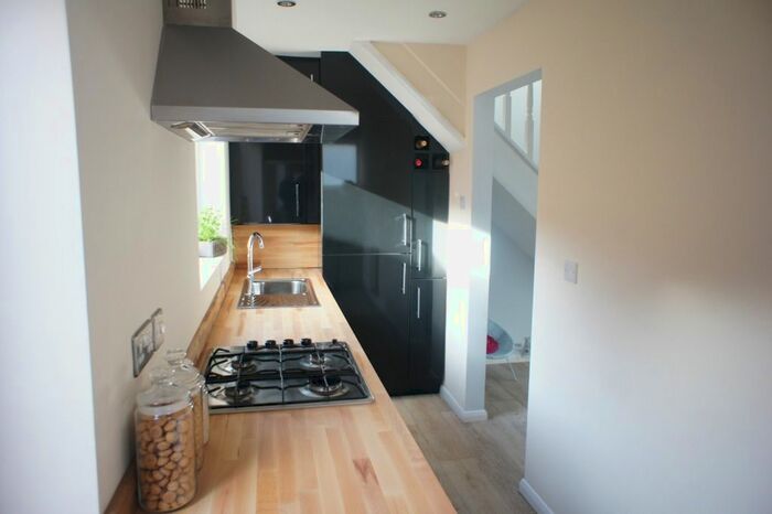 2 Bedroom End Terrace House For Sale In Westminster Road, Redhills, Exeter, EX4