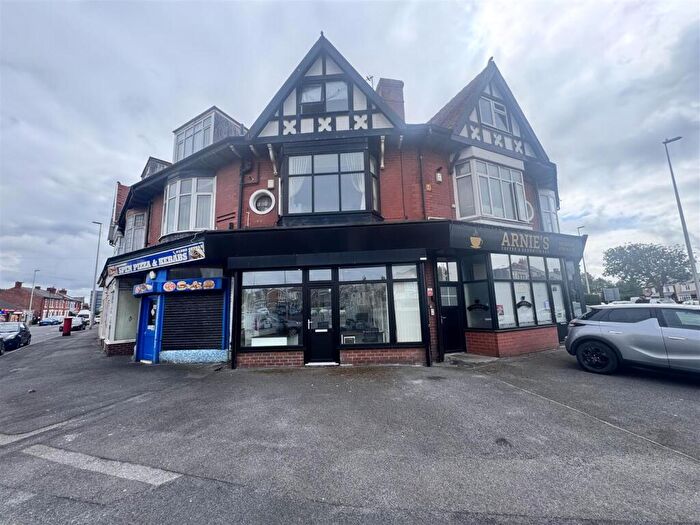 1 Bedroom Terraced House For Sale In Hawes Side Lane, Blackpool, FY4
