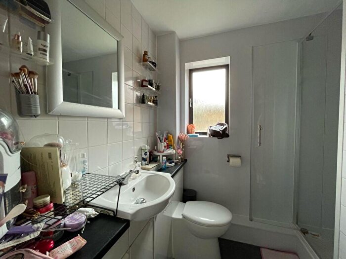 1 Bedroom Flat To Rent In Dewberry Street, Poplar, London, E14