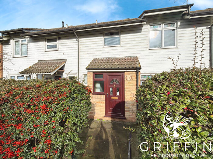 3 Bedroom Terraced House To Rent In High Road, Pitsea, SS13