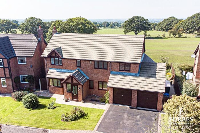 4 Bedroom Detached House For Sale In Hollins Close, Hoghton, Preston, PR5