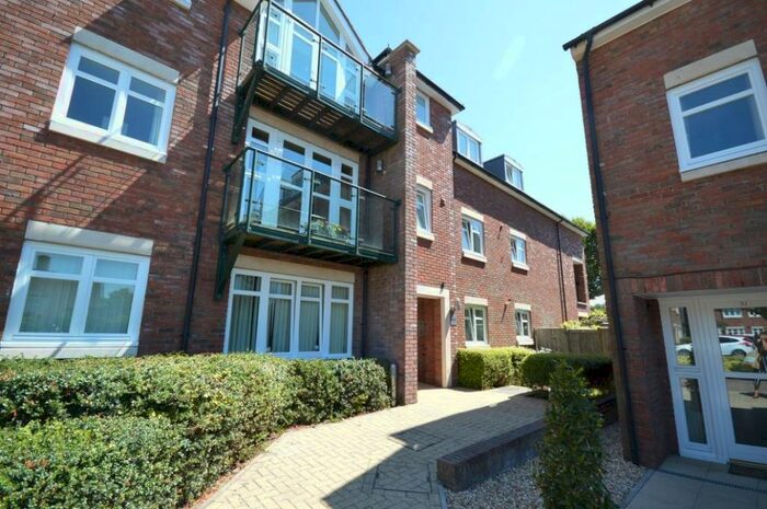 2 Bedroom Flat To Rent In William Cawley Mews, Broyle Road, Chichester, PO19