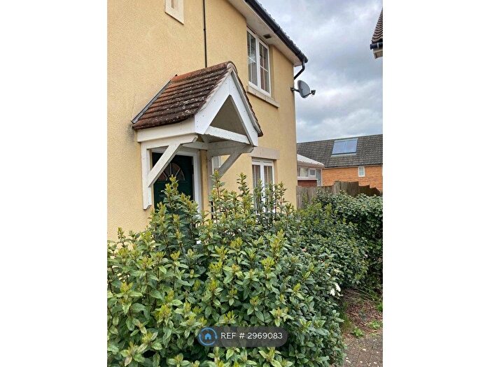3 Bedroom Detached House To Rent In Woodpecker Way, Norwich, NR8