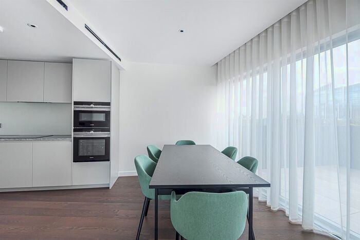 3 Bedroom Flat To Rent In No., Upper Riverside, Cutter Lane, Greenwich Peninsula, SE10