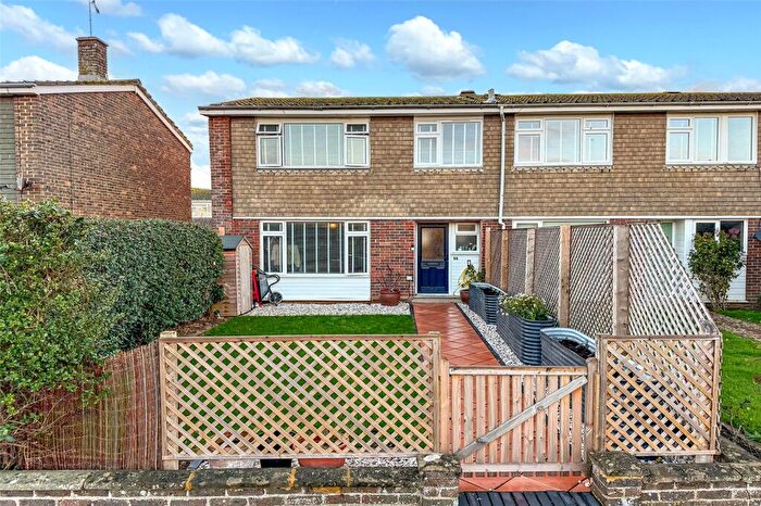 3 Bedroom End Of Terrace House For Sale In Norfolk Gardens, Littlehampton, West Sussex, BN17