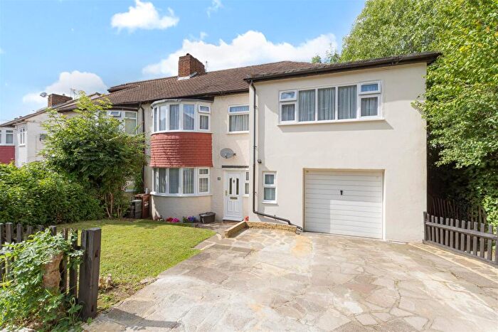 5 Bedroom House For Sale In Copthorne Avenue, Bromley, BR2