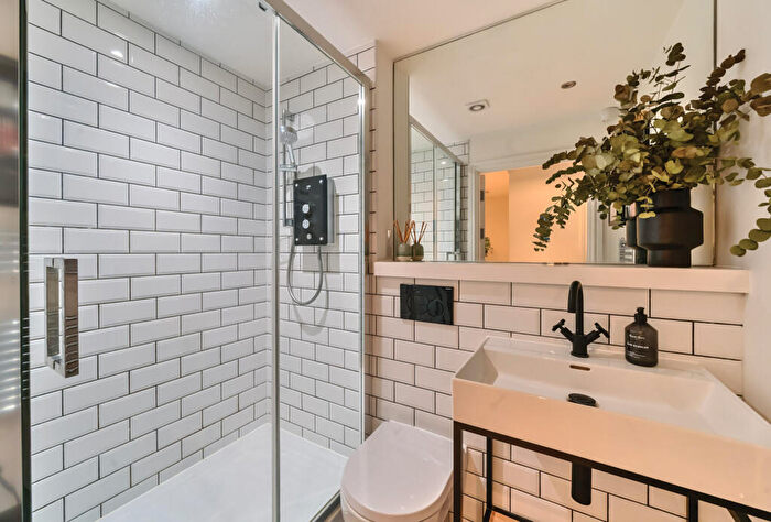 2 Bedroom Penthouse For Sale In Albion Street, Cheltenham, Gloucestershire, GL52