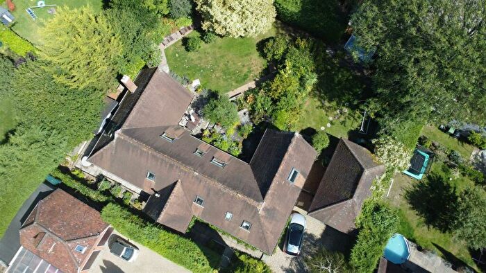 6 Bedroom Detached House For Sale In Star Lane, Highclere, RG20