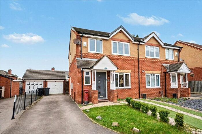 3 Bedroom Semi-Detached House For Sale In Markington Place, Leeds, West Yorkshire, LS10