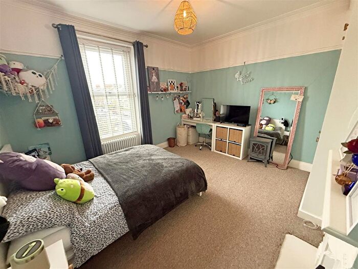 5 Bedroom Property To Rent In Waterloo Place, North Shields, Tyne And Wear, NE29