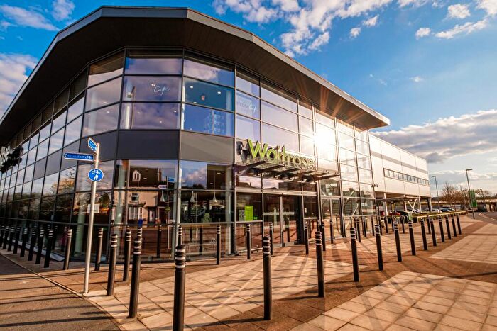 4 Bedroom Detached House For Sale In Uttoxeter, ST14