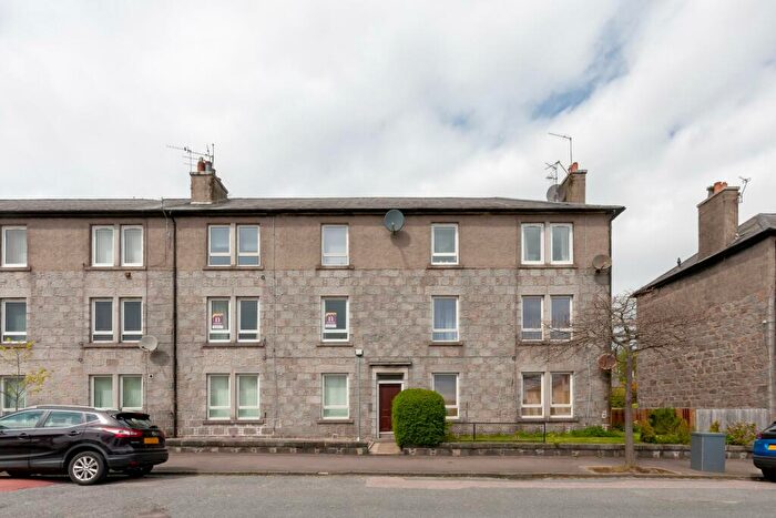 1 Bedroom Flat To Rent In Cattofield Place, Kittybrewster, Aberdeen, AB25