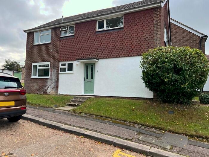 2 Bedroom Maisonette To Rent In Harrow, London, HA3