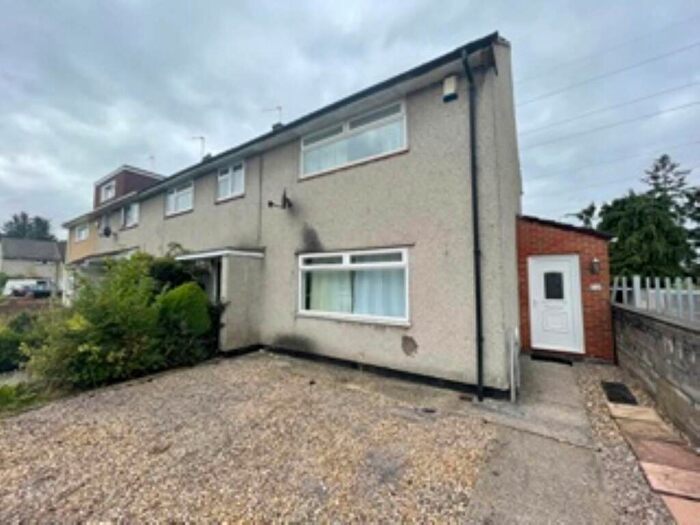 4 Bedroom End Of Terrace House To Rent In Rowlandson Gardens, Lockleaze, Bristol, BS7