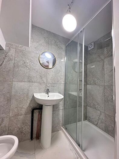2 Bedroom Flat To Rent In , Southall, UB2