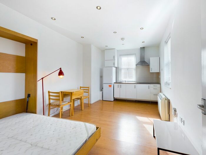 Studio To Rent In Heneage Street, London, E1