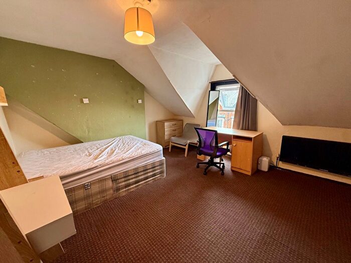 6 Bedroom Property To Rent In Regent Street, Oxford, OX4