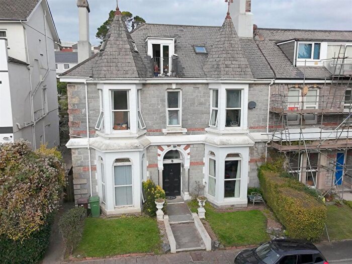 2 Bedroom Flat For Sale In Boringdon Villas, Plympton, Plymouth, PL7