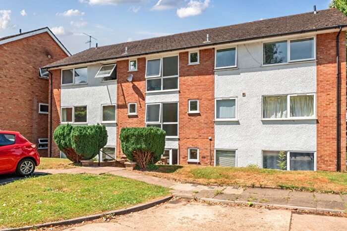 2 Bedroom Apartment To Rent In Chesham, Buckinghamshire, HP5