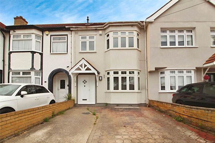 4 Bedroom Terraced House To Rent In Parsonage Road, Rainham, RM13