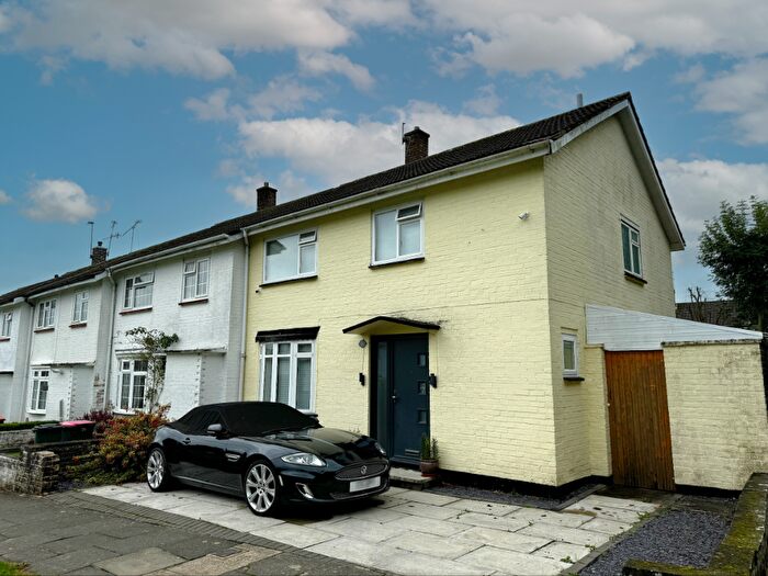 4 Bedroom End Of Terrace House To Rent In Gloucester Road, Crawley, West Sussex, RH10