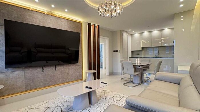 2 Bedroom Apartment For Sale In Palgrave Gardens, London, NW1