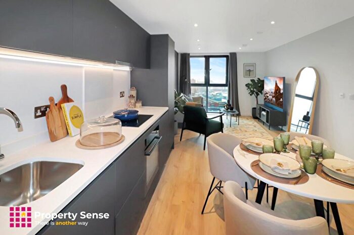 2 Bedroom Apartment To Rent In Swan Street House, Manchester, M4