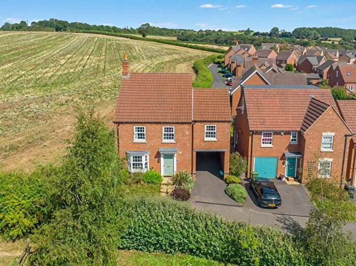 4 Bedroom Detached House For Sale In Ellington Road, Arnold, Nottingham, NG5