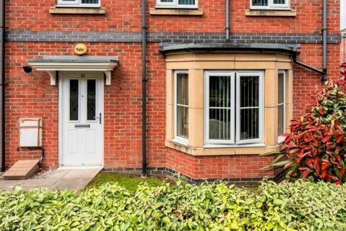 2 Bedroom Flat To Rent In Rylands Drive, Warrington, WA2