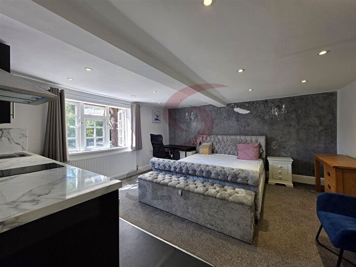 Studio To Rent In Sandpits Lane, Keresley, Coventry, CV6