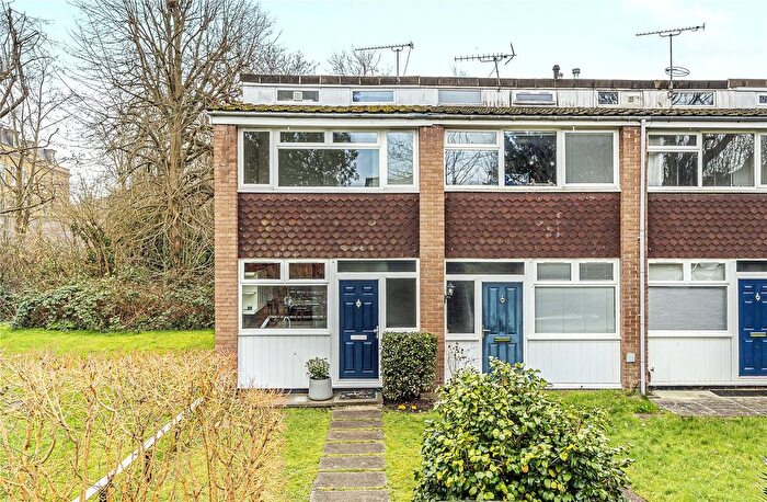 2 Bedroom End Terrace House For Sale In Craneford Close, Twickenham, TW2