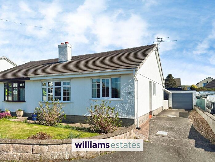 2 Bedroom Semi-Detached Bungalow For Sale In Byron Street, Trelawnyd, LL18