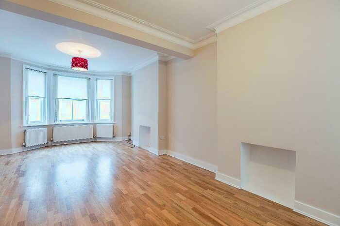 5 Bedroom Terraced House To Rent In De Laune Street, SE17