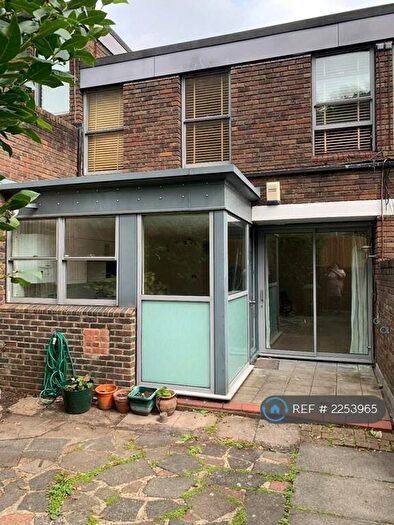 2 Bedroom Terraced House To Rent In Caldy Walk, London, N1