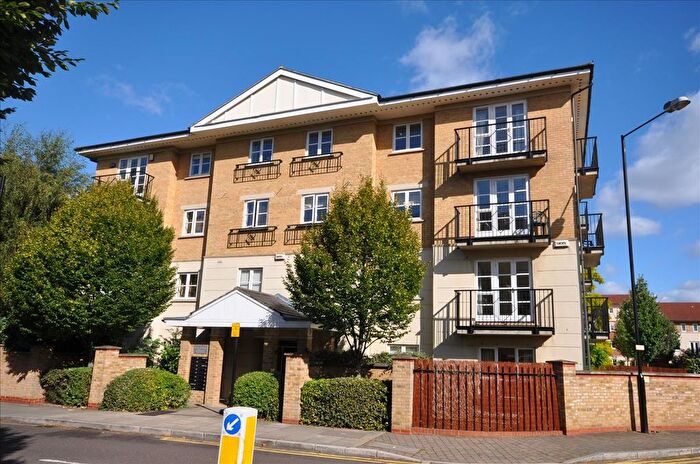 2 Bedroom Flat To Rent In Maltings Lodge, Corney Reach Way, Chiswick, London, W4