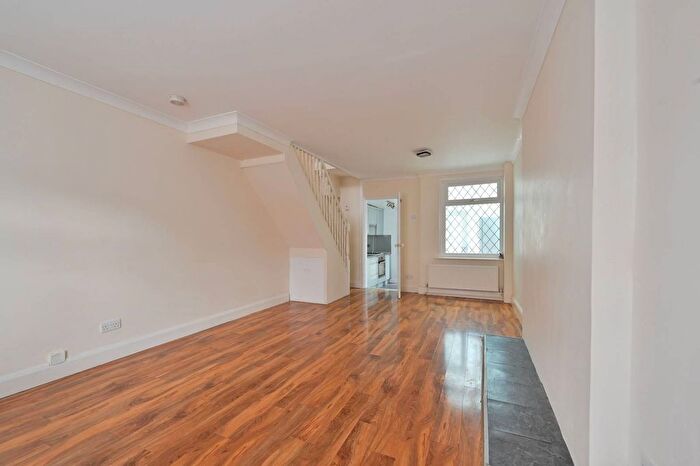 3 Bedroom Terraced House To Rent In Ebury Road, Watford, WD17