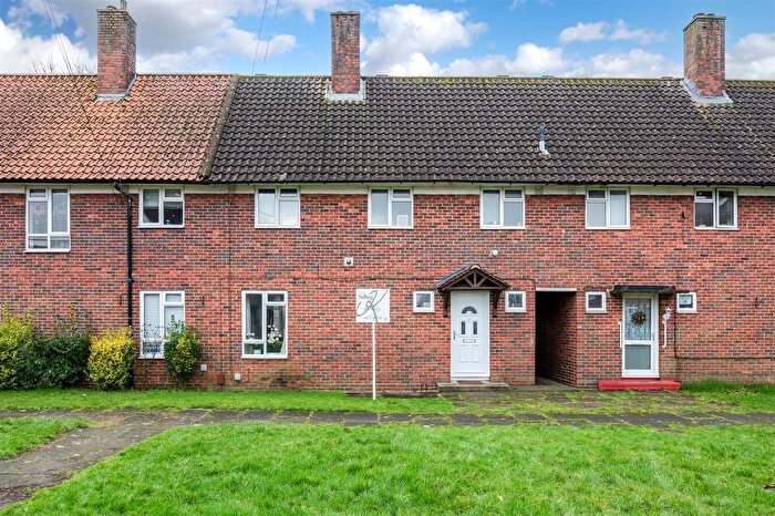 3 Bedroom Terraced House For Sale In Horsecroft, Banstead, SM7