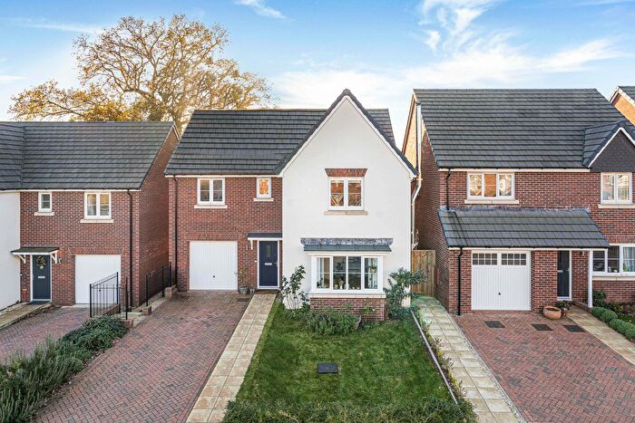 4 Bedroom Detached House For Sale In Grambrel Rise, Tithebarn, EX1