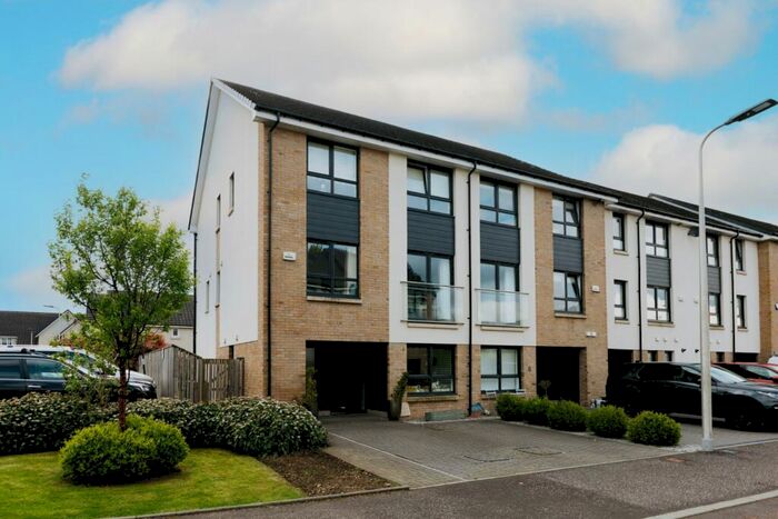 4 Bedroom End Of Terrace House For Sale In Bright Close, Bearsden, Glasgow, East Dunbartonshire, G61